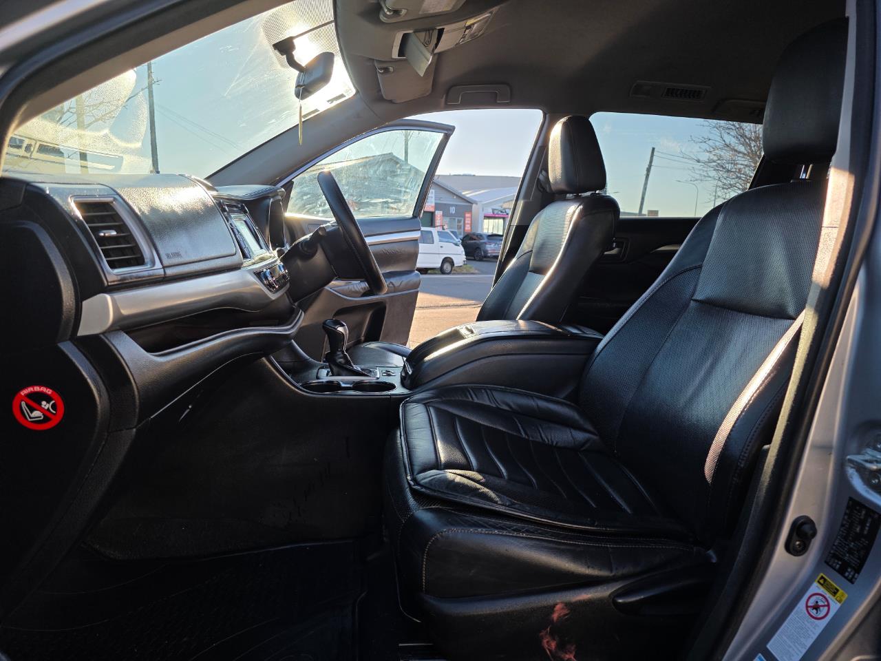 2014 Toyota Highlander GXL AWD 3.5P with Reversing Camera, Parking Sensors, Cruise Control ! Carousel 3