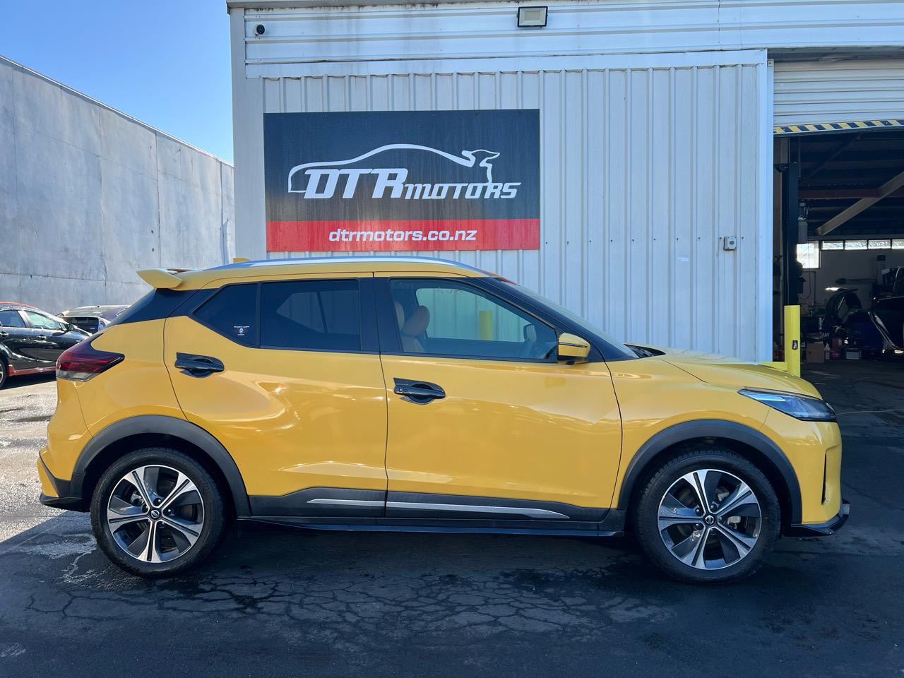2020 Nissan KICKS E-Power X TWO TONE INTERIOR EDITION with Reversing Camera, Parking Sensors, Cruise Control ! Carousel 13