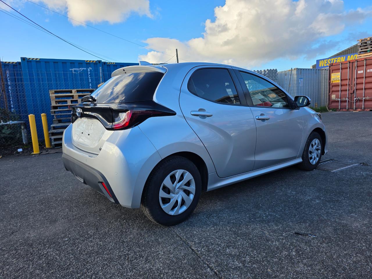 2021 Toyota Yaris Hybrid X with Reversing Camera, Parking Sensors, Cruise Control ! Carousel 11
