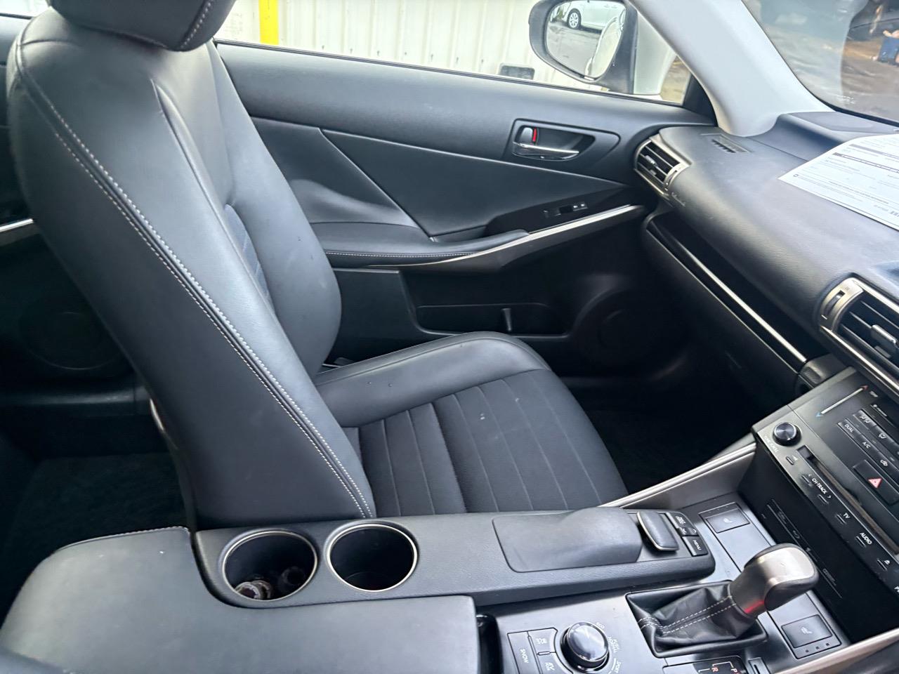 2013 Lexus IS 300H 2.5L Hybrid! Leather seats Carousel 3