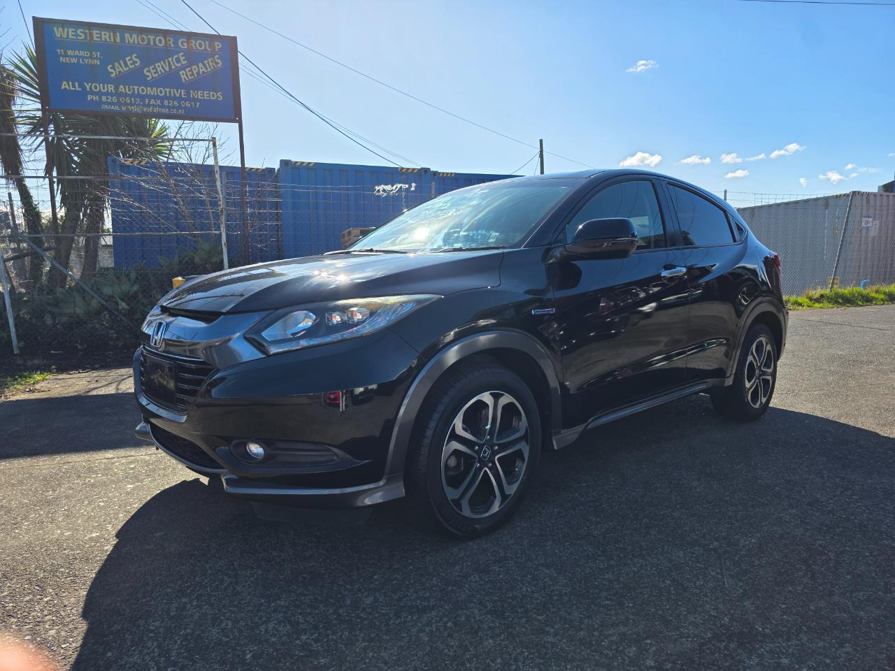 2014 Honda Vezel Hybrid X with Reversing Camera, Cruise Control ! Carousel 9