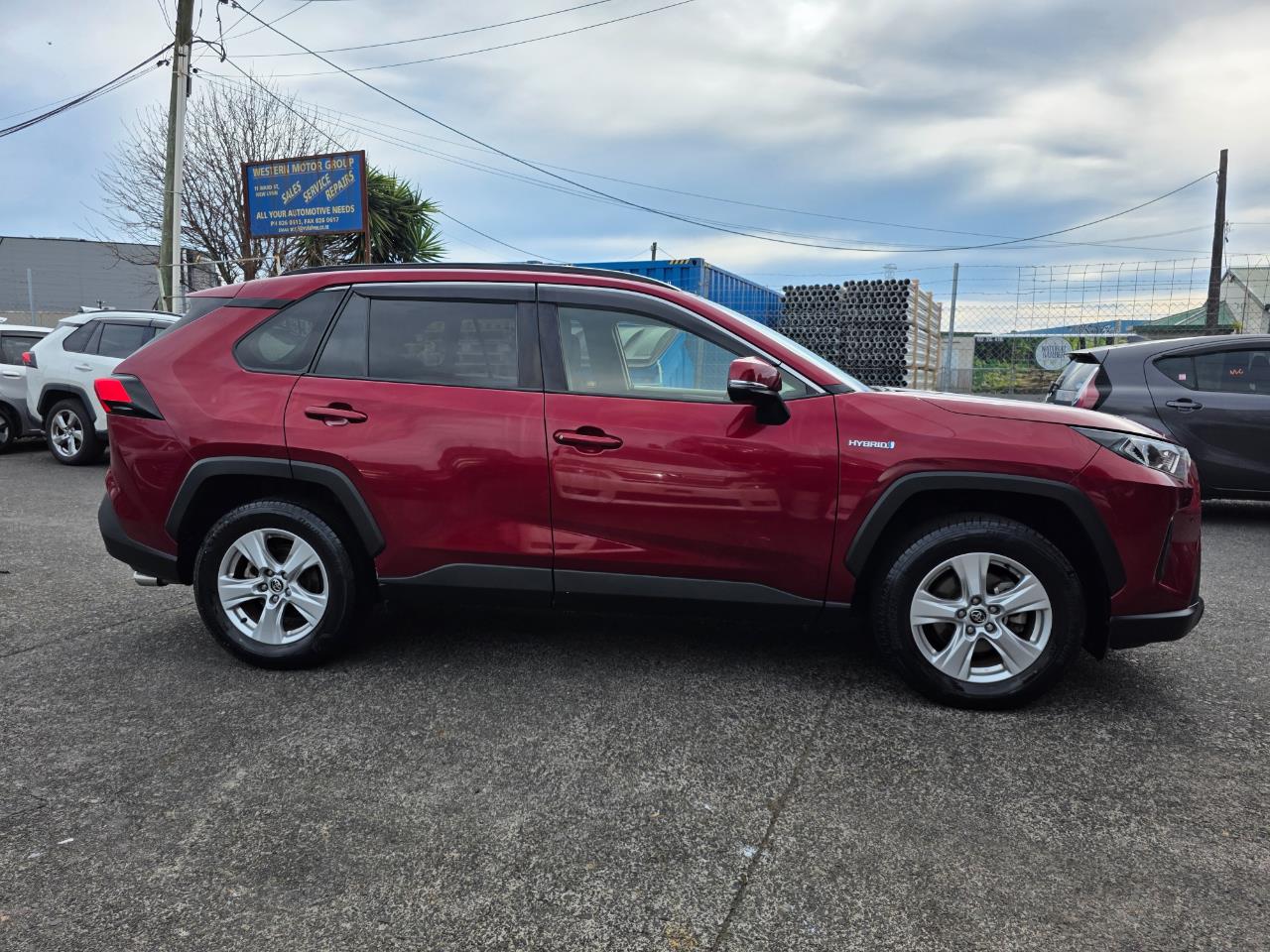2019 Toyota RAV4 Hybrid X with Reversing Camera, Parking Sensors, Cruise Control ! Carousel 11