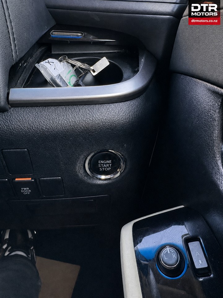 2015 Toyota VELLFIRE 2.5X 4WD 8SEAT Carousel 7