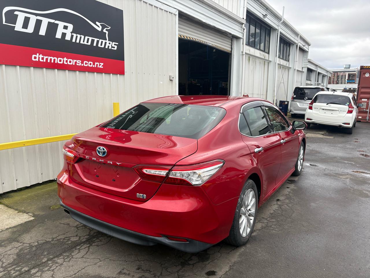 2019 Toyota Camry HYBRID G PACKAGE Carousel 12