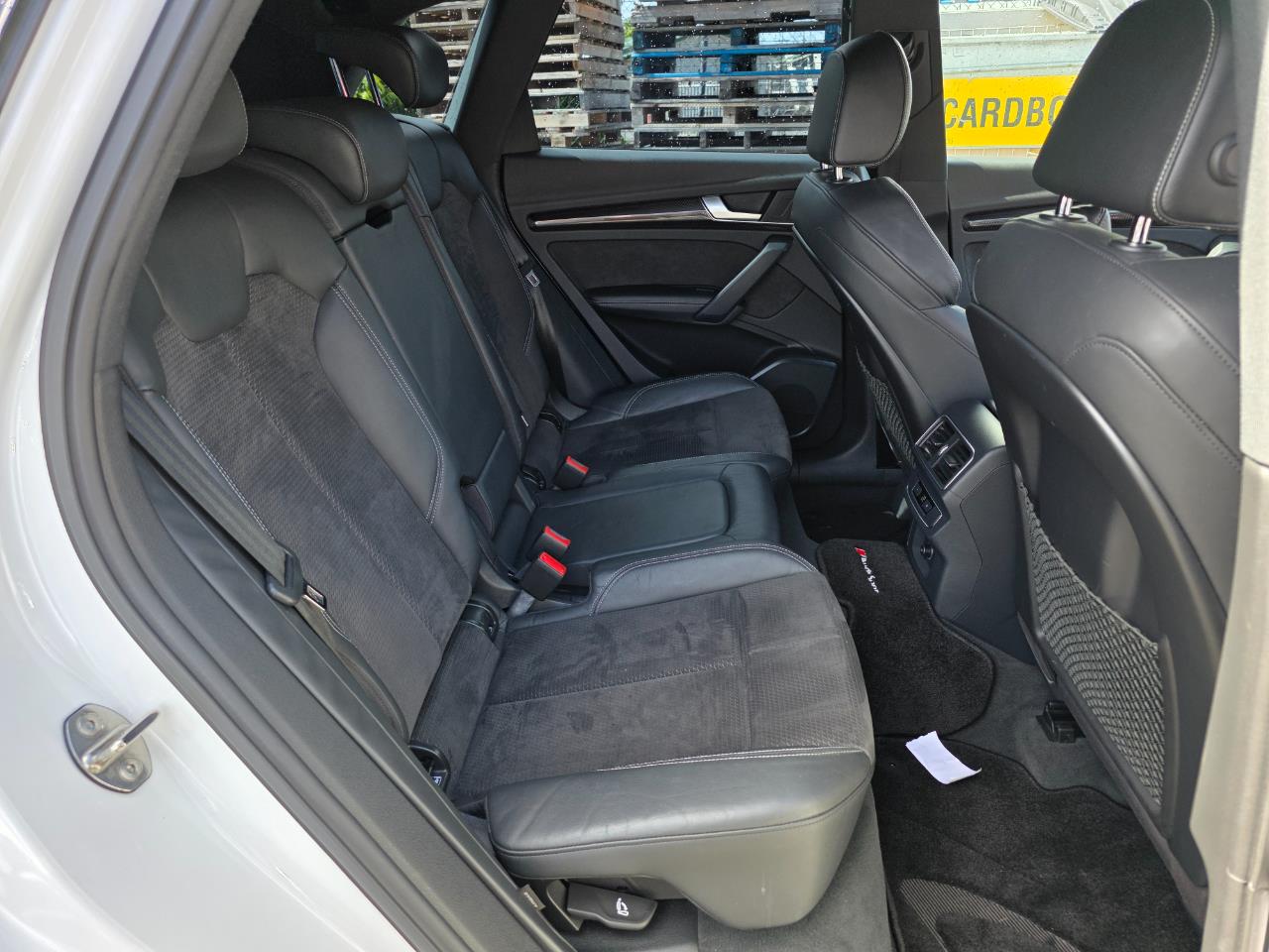 2018 Audi SQ5 Reversing Camera, Parking Sensors, Cruise Control, Electric & Heated Seats ! Carousel 2