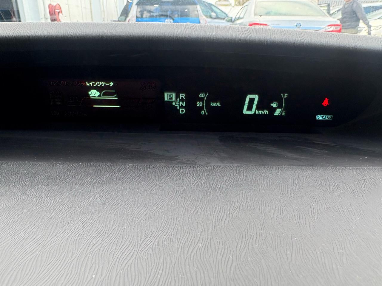 2013 Toyota Prius Hybrid Low Kms Carousel 5
