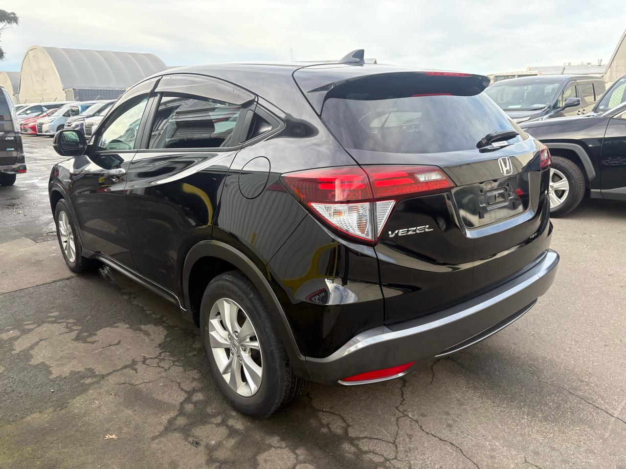 2015 Honda Vezel HYBRID X Carousel 12