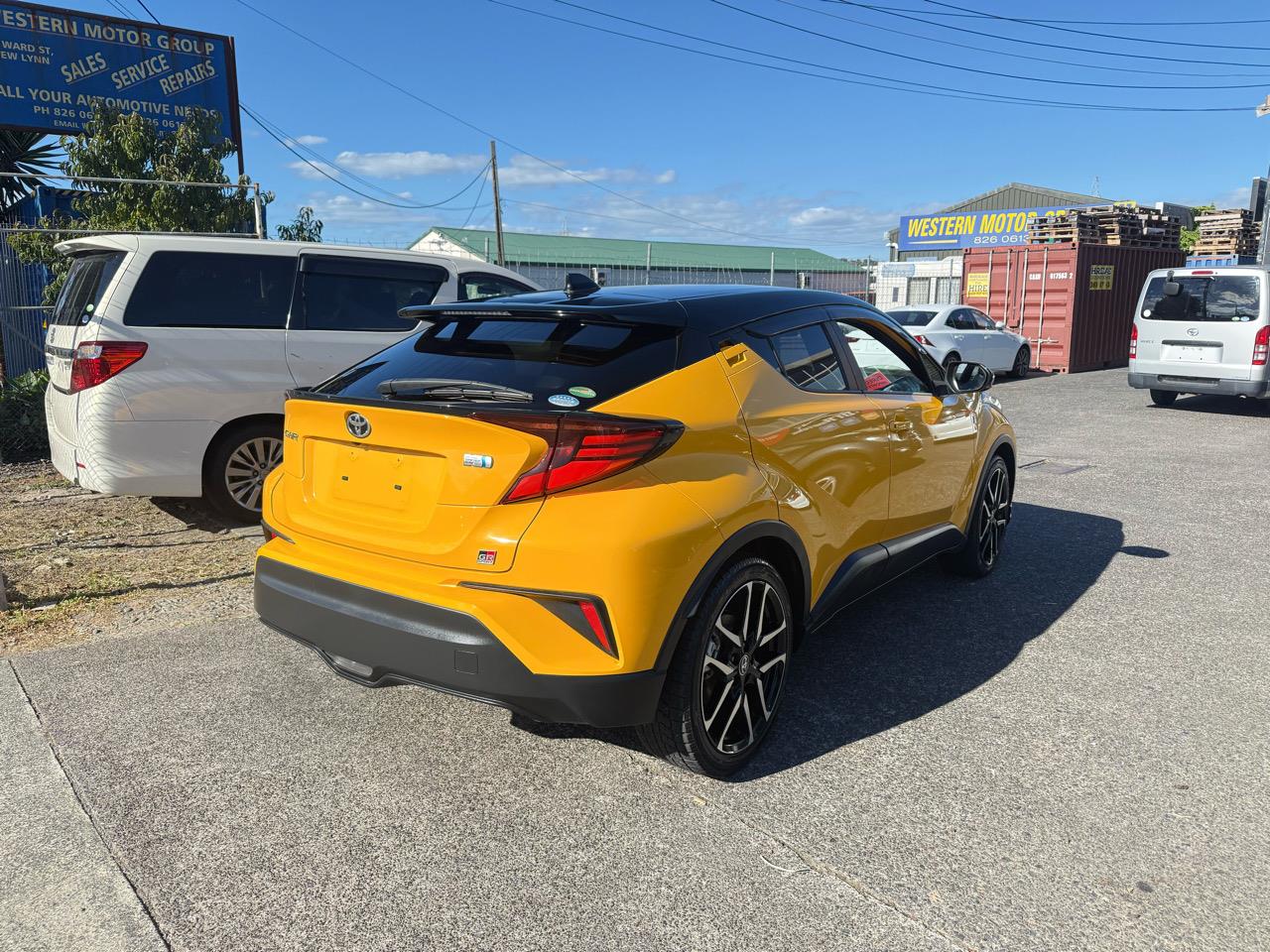 2019 Toyota C-HR GR Sprts Hybrid with Reversing Camera, Cruise Control ! Carousel 12