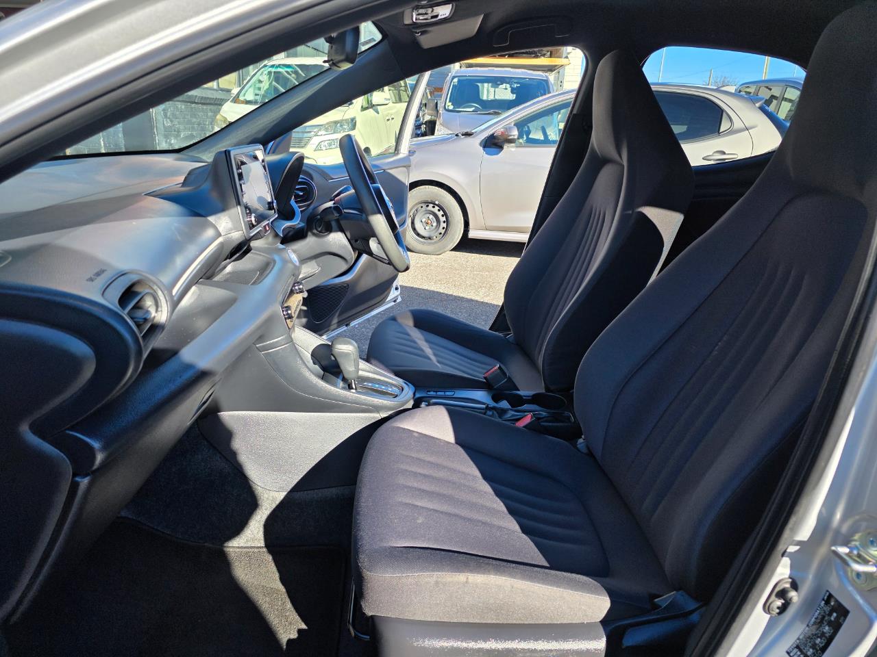 2021 Toyota Yaris Hybrid X with Reversing Camera, Parking Sensors, Cruise Control ! Carousel 4