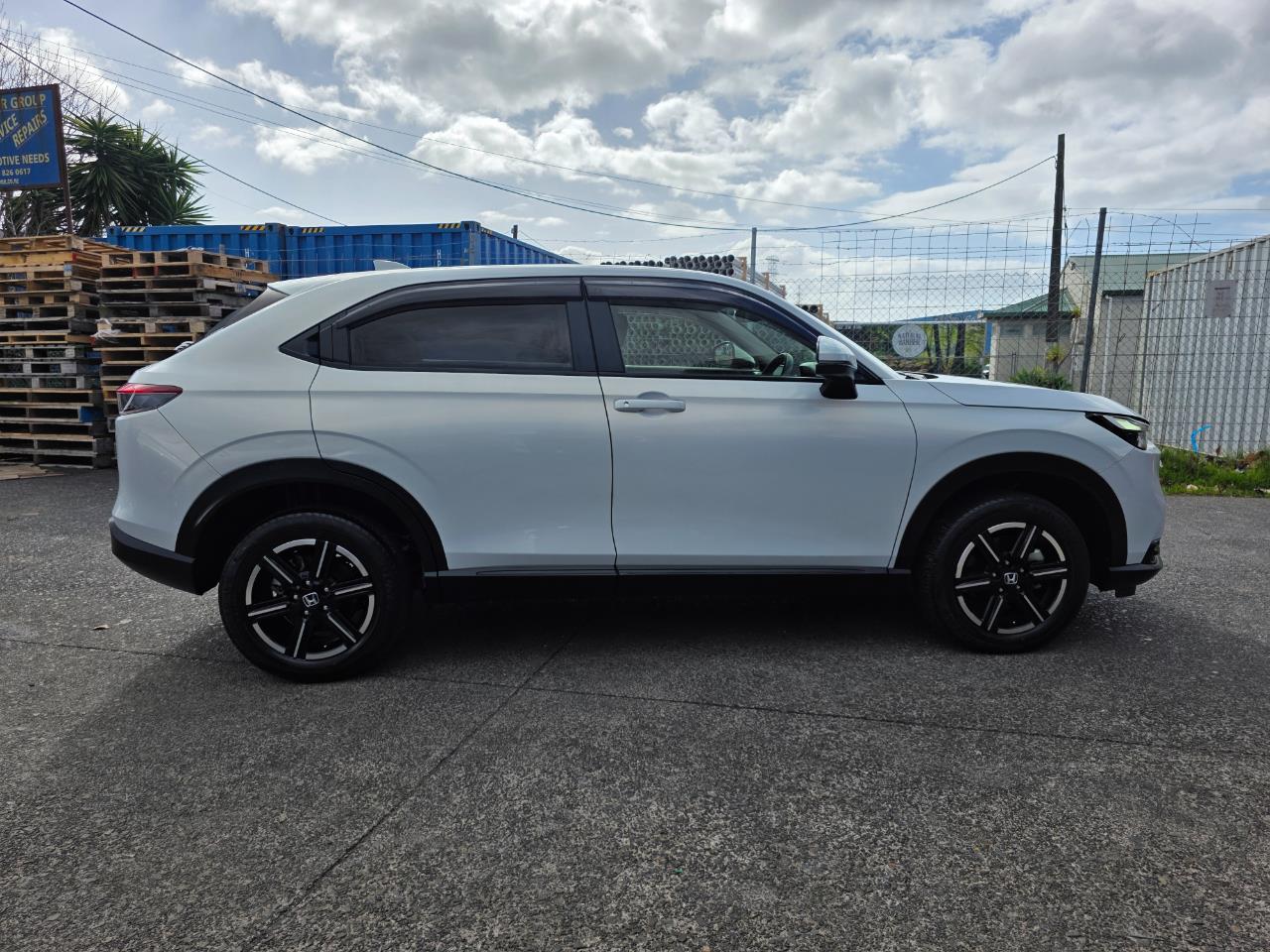 2021 Honda Vezel E-HEV Z Model with Reversing Camera, Parking Sensors, Cruise Control ! Carousel 11
