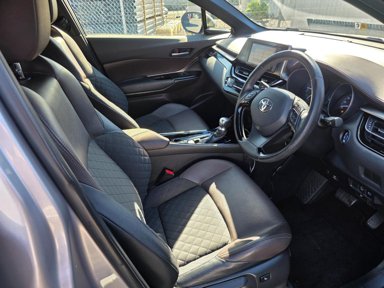 2017 Toyota C-HR Hybrid G Model with Reversing Camera, Parking Sensors, Cruise Control ! Carousel 2