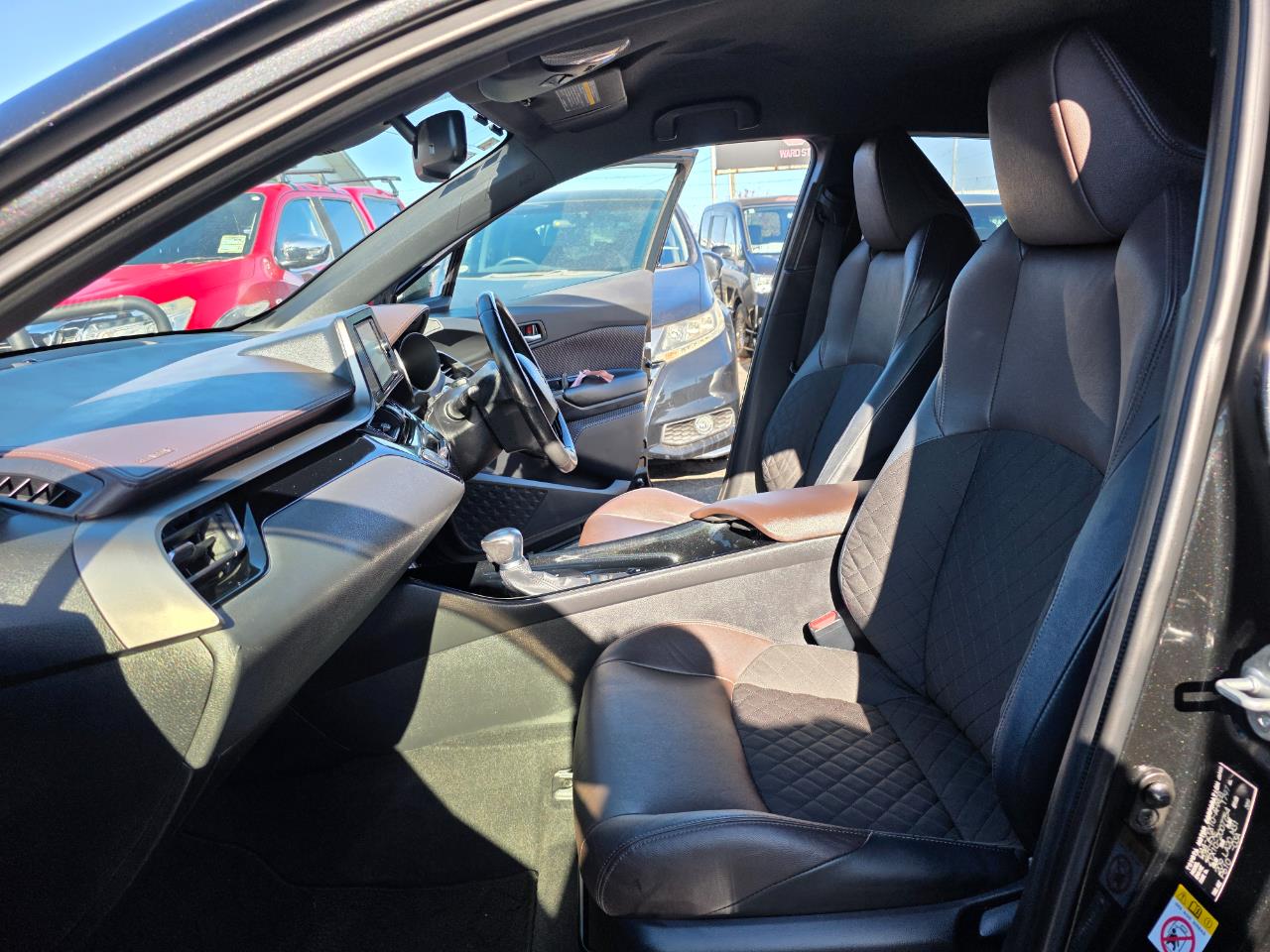 2017 Toyota C-HR G Model Reversing Camera, Parking Sensors, Cruise Control ! Carousel 5
