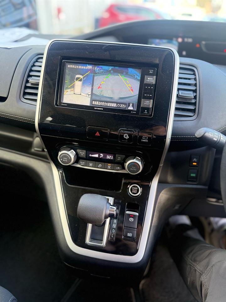 2019 Nissan Serena 5D HIGHWAY STAR V SELECTION II Carousel 17