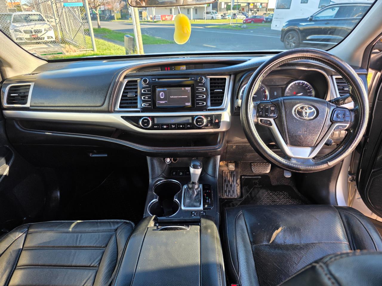 2014 Toyota Highlander GXL AWD 3.5P with Reversing Camera, Parking Sensors, Cruise Control ! Carousel 1