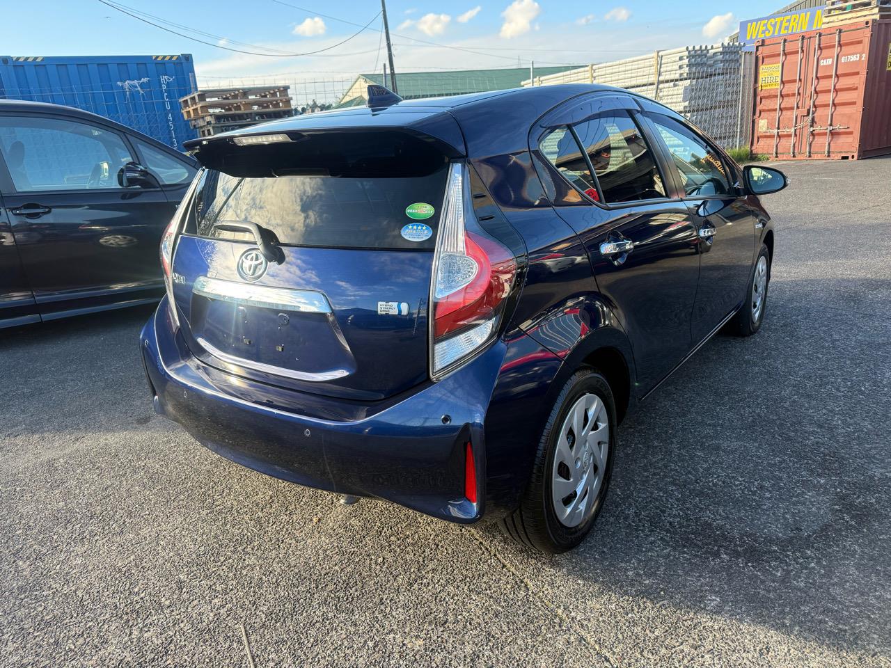 2019 Toyota Aqua Hybrid with Reversing Camera, Parking Sensors ! Carousel 12