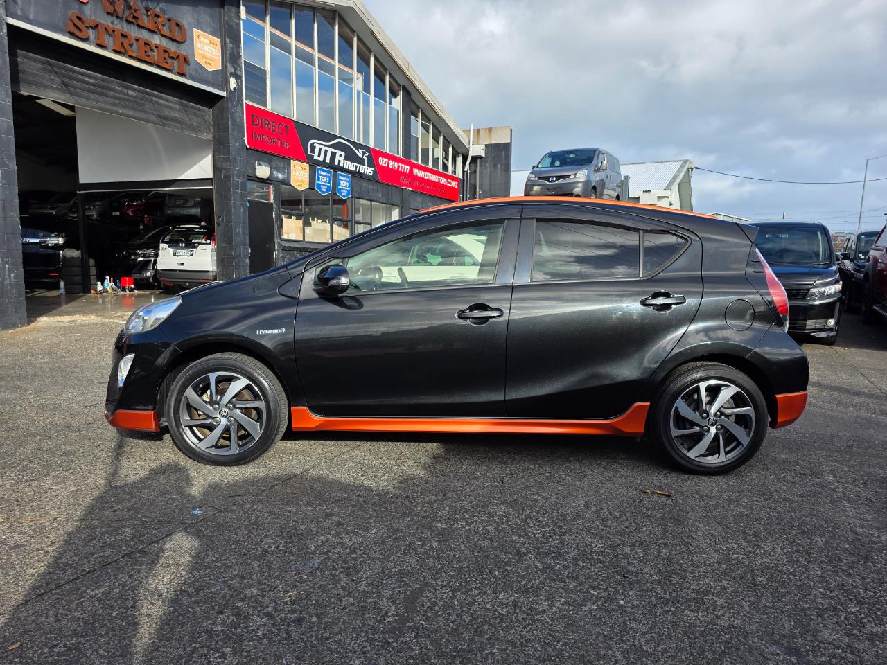 2016 Toyota Aqua X-Urban with Reversing Camera, Half Leather Seats !1 Carousel 13