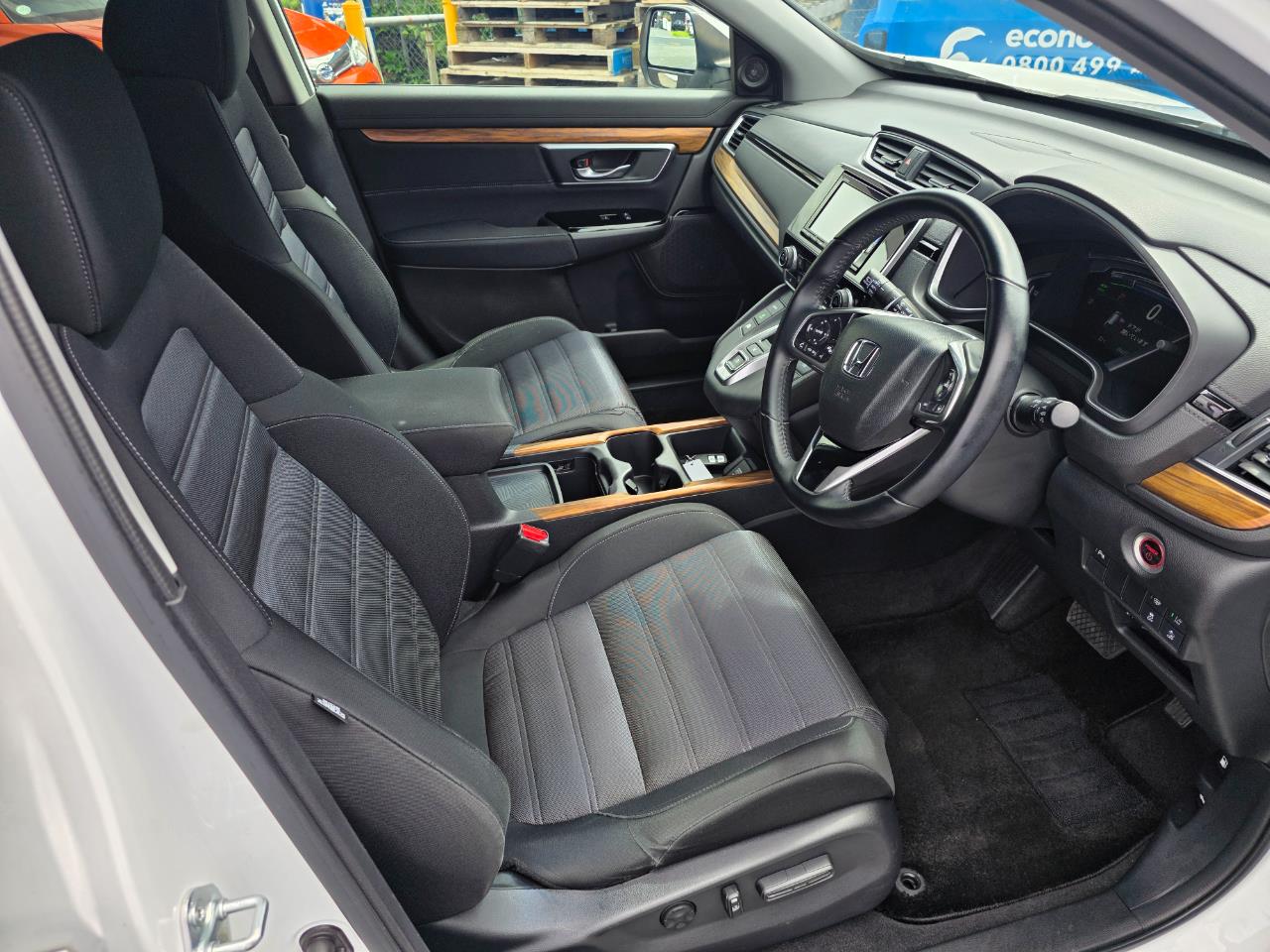 2019 Honda CR-V Hybrid EX Model with Reversing Camera, Parking Sensors, Cruise Control ! Collage 2