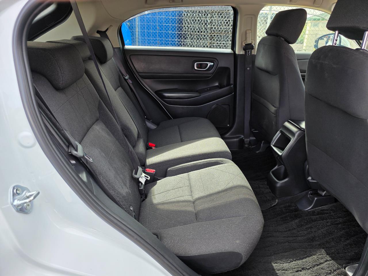2021 Honda Vezel E-HEV Z Model with Reversing Camera, Parking Sensors, Cruise Control ! Carousel 3