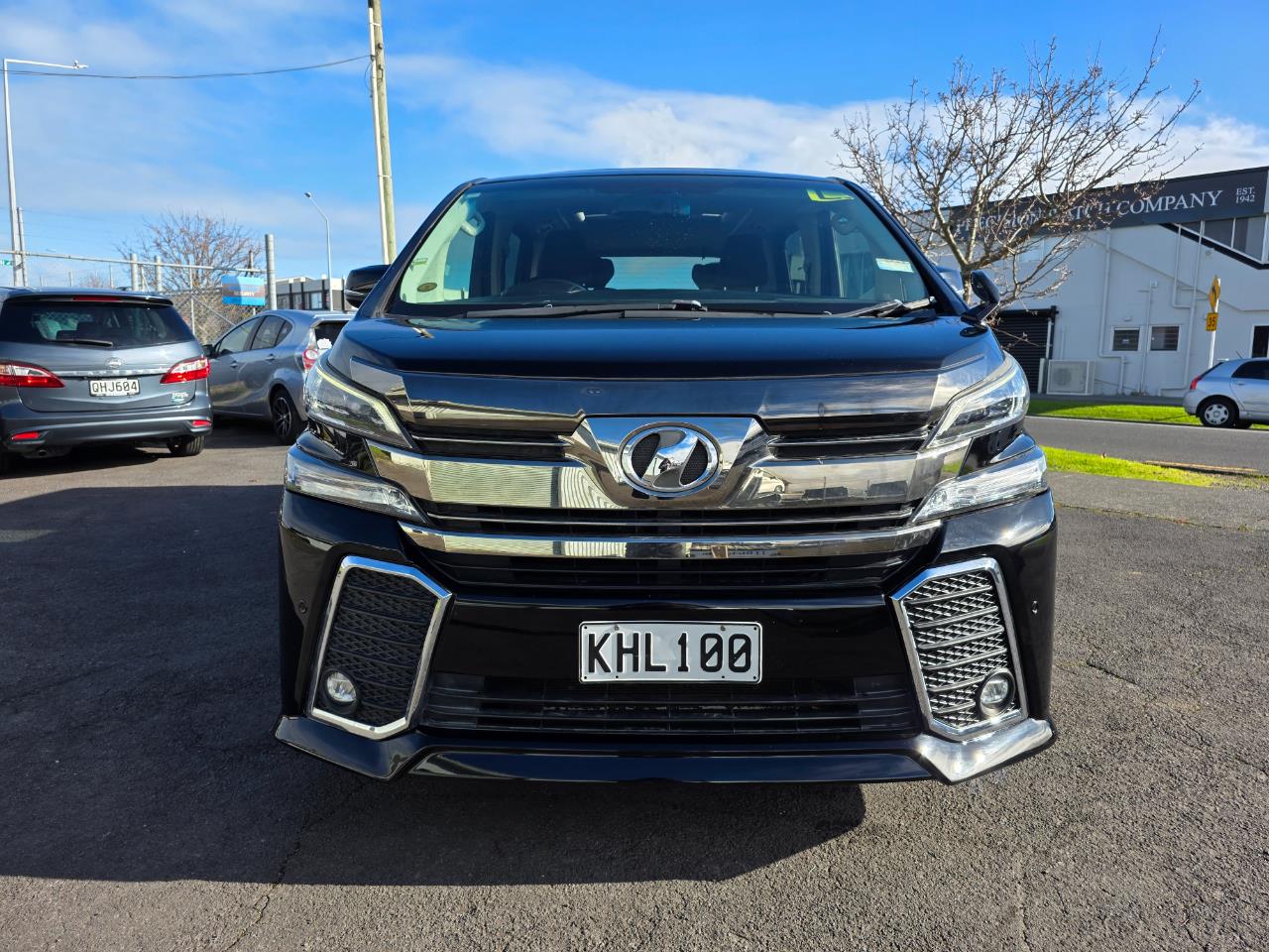 2015 Toyota VELLFIRE 7 Seaters with Loads of Features ! Carousel 13