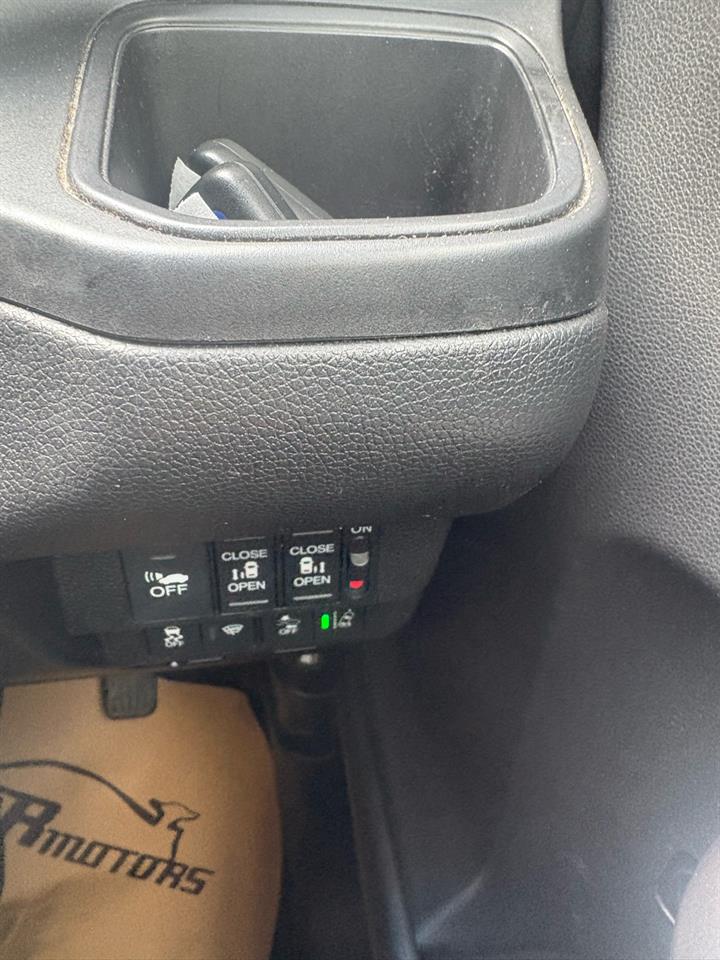 2017 Honda FREED HYBRID Carousel 5