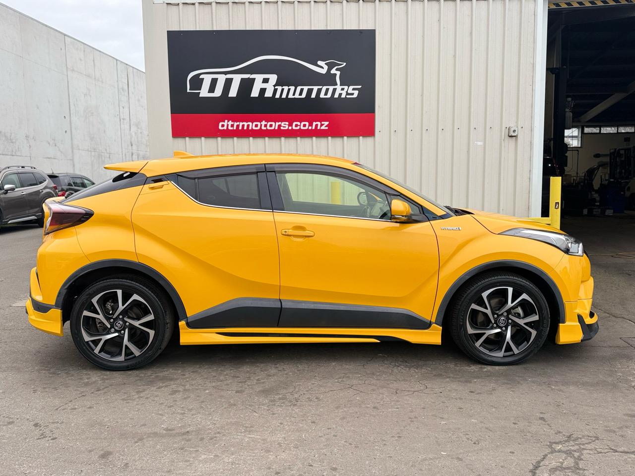 2018 Toyota C-HR Bodykit with Reversing Camera, Cruise Control ! Carousel 12