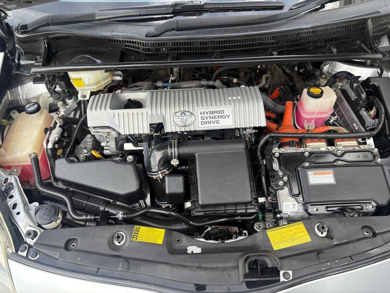 2013 Toyota Prius Hybrid Low Kms Carousel 6