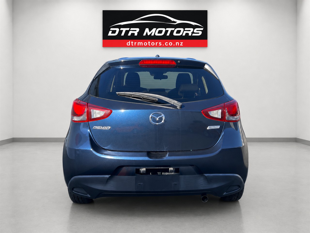 2015 Mazda Demio Carousel 11