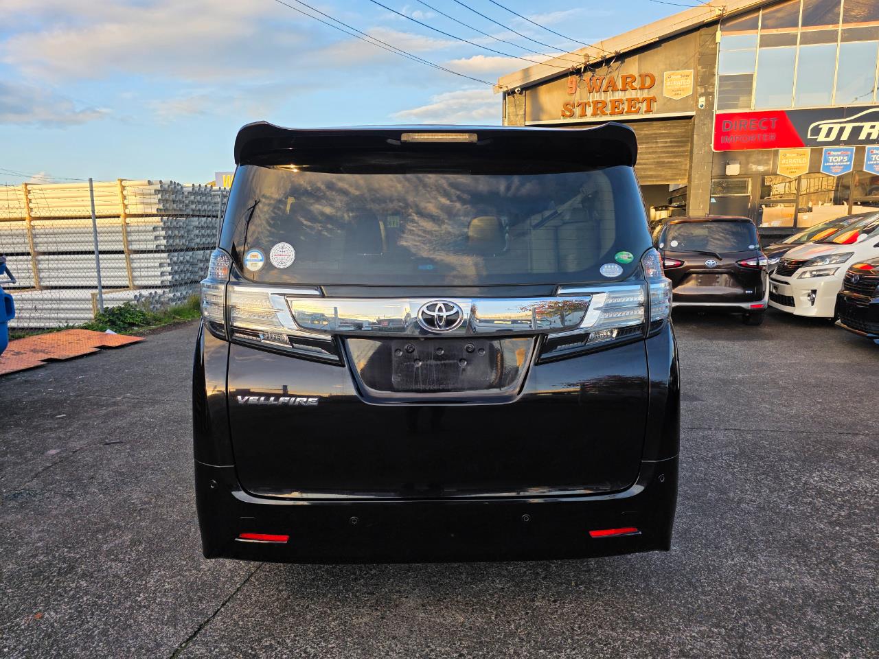 2015 Toyota VELLFIRE 2.5V 7 Seaters with Reversing Camera, Parking Sensors, Cruise Control ! Carousel 14