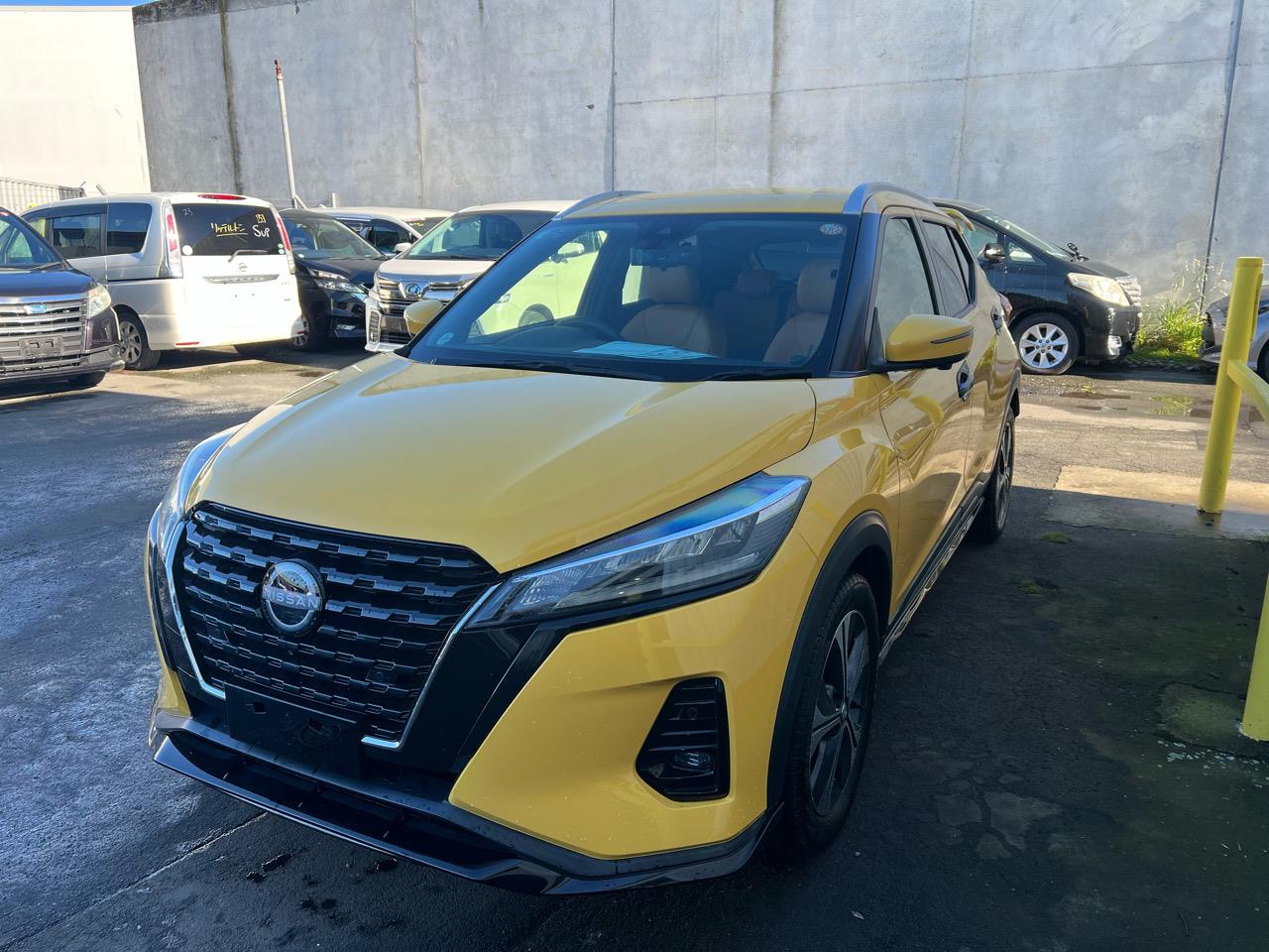 2020 Nissan KICKS E-Power X TWO TONE INTERIOR EDITION with Reversing Camera, Parking Sensors, Cruise Control ! Carousel 9