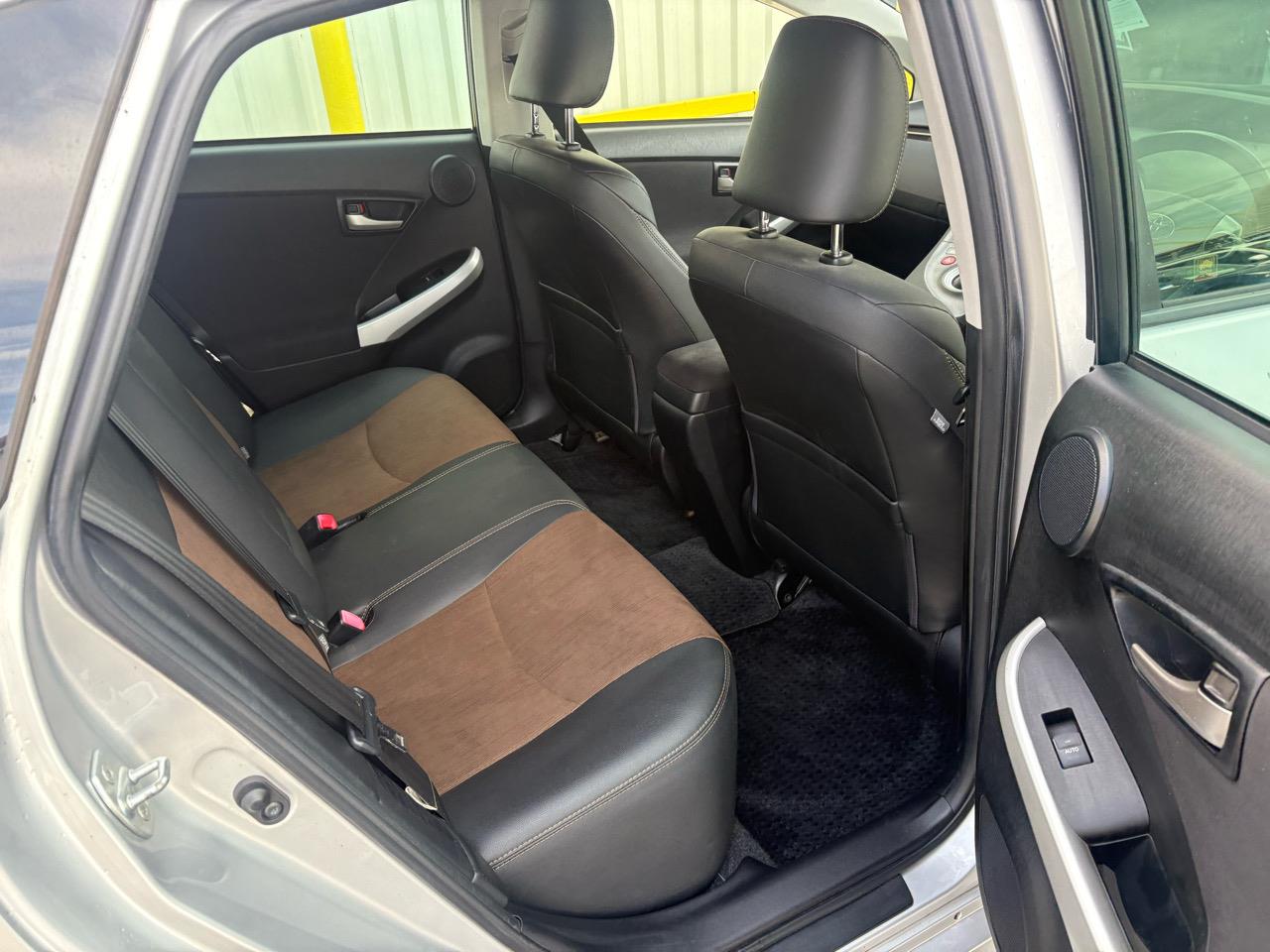2013 Toyota Prius Hybrid Low Kms Carousel 14