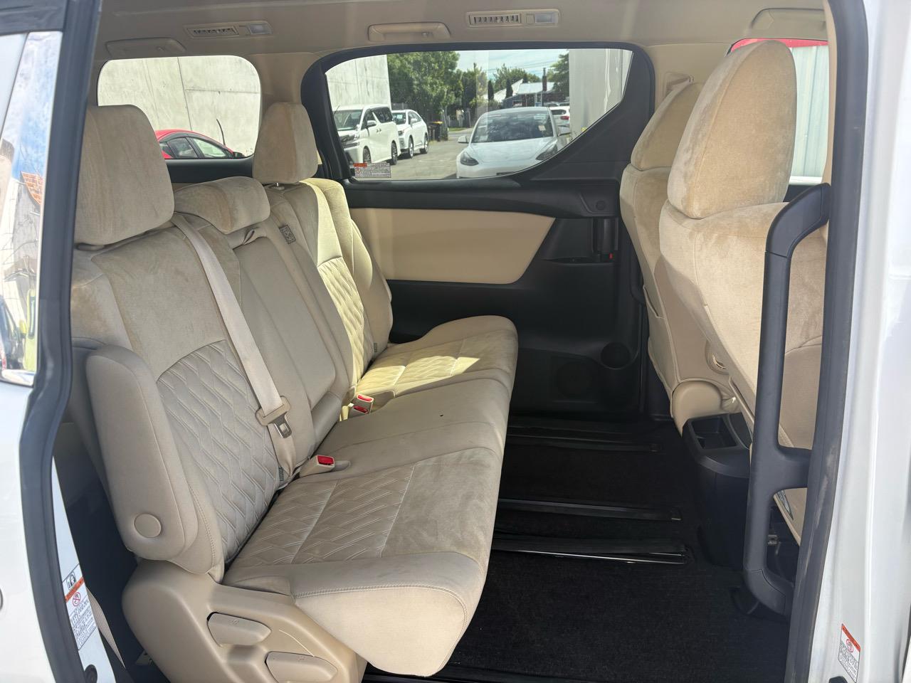 2019 Toyota VELLFIRE 2.5X Carousel 1