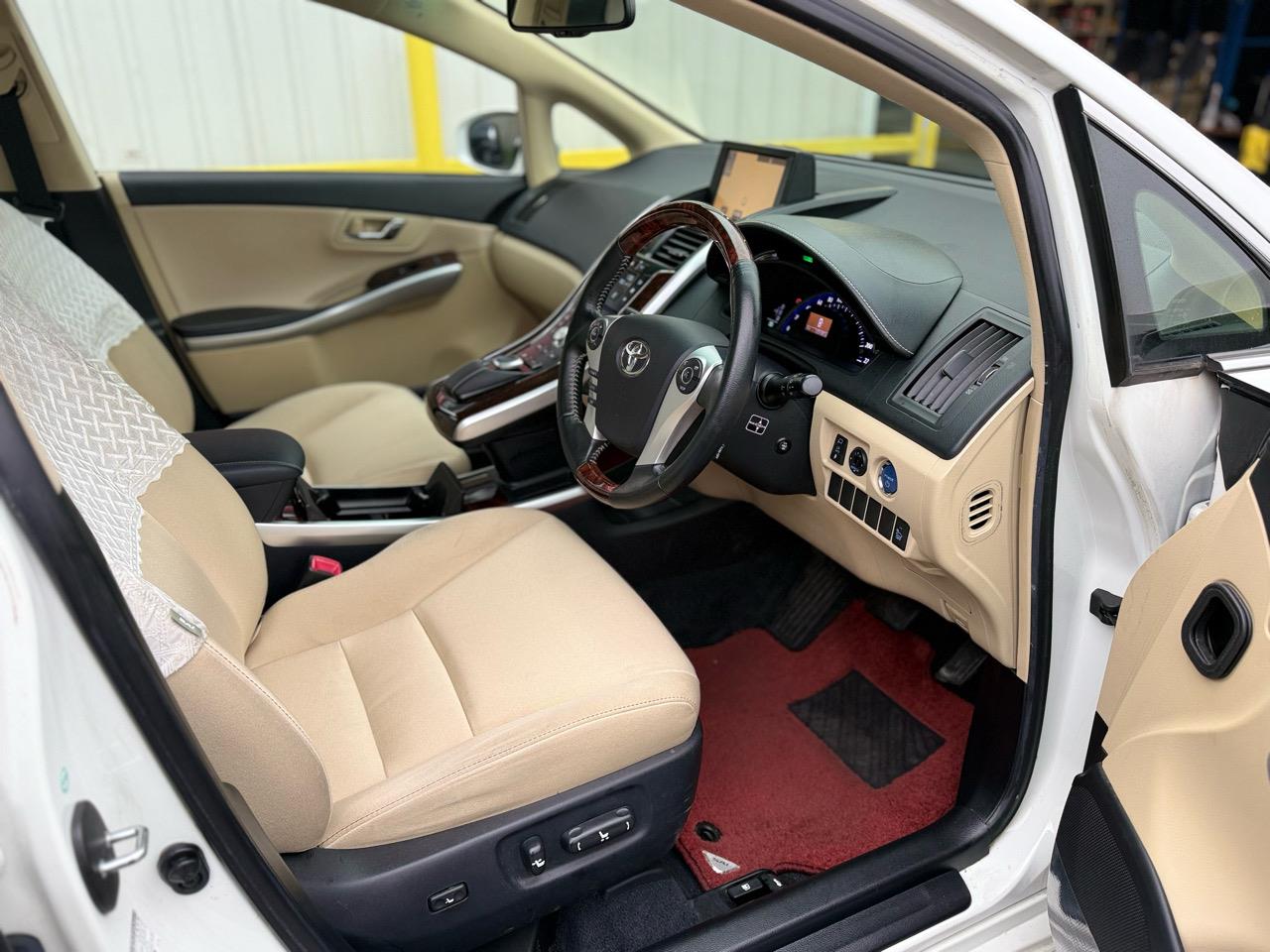 2014 Toyota Sai G Carousel 2