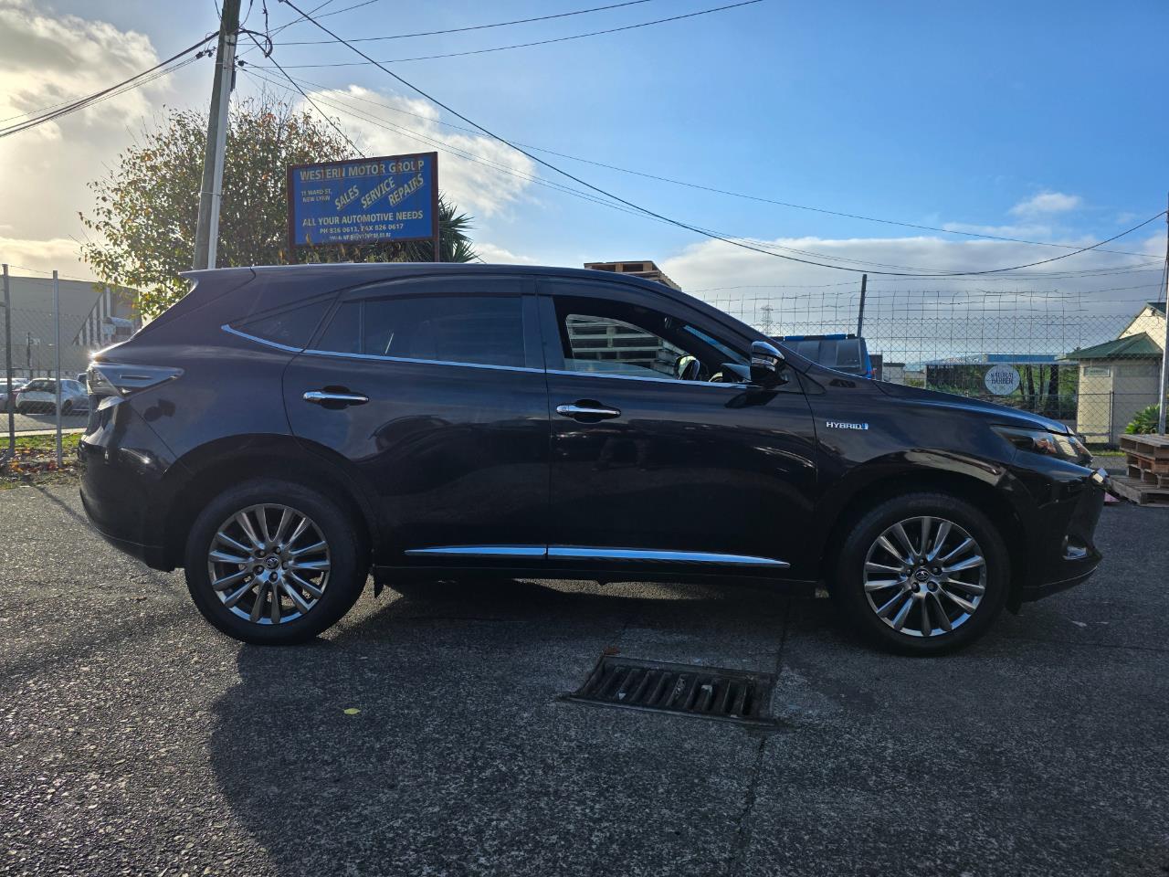 2014 Toyota Harrier Hybrid Premium 4WD with Reversing Camera, Parking Sensors, Cruise Control ! Carousel 12