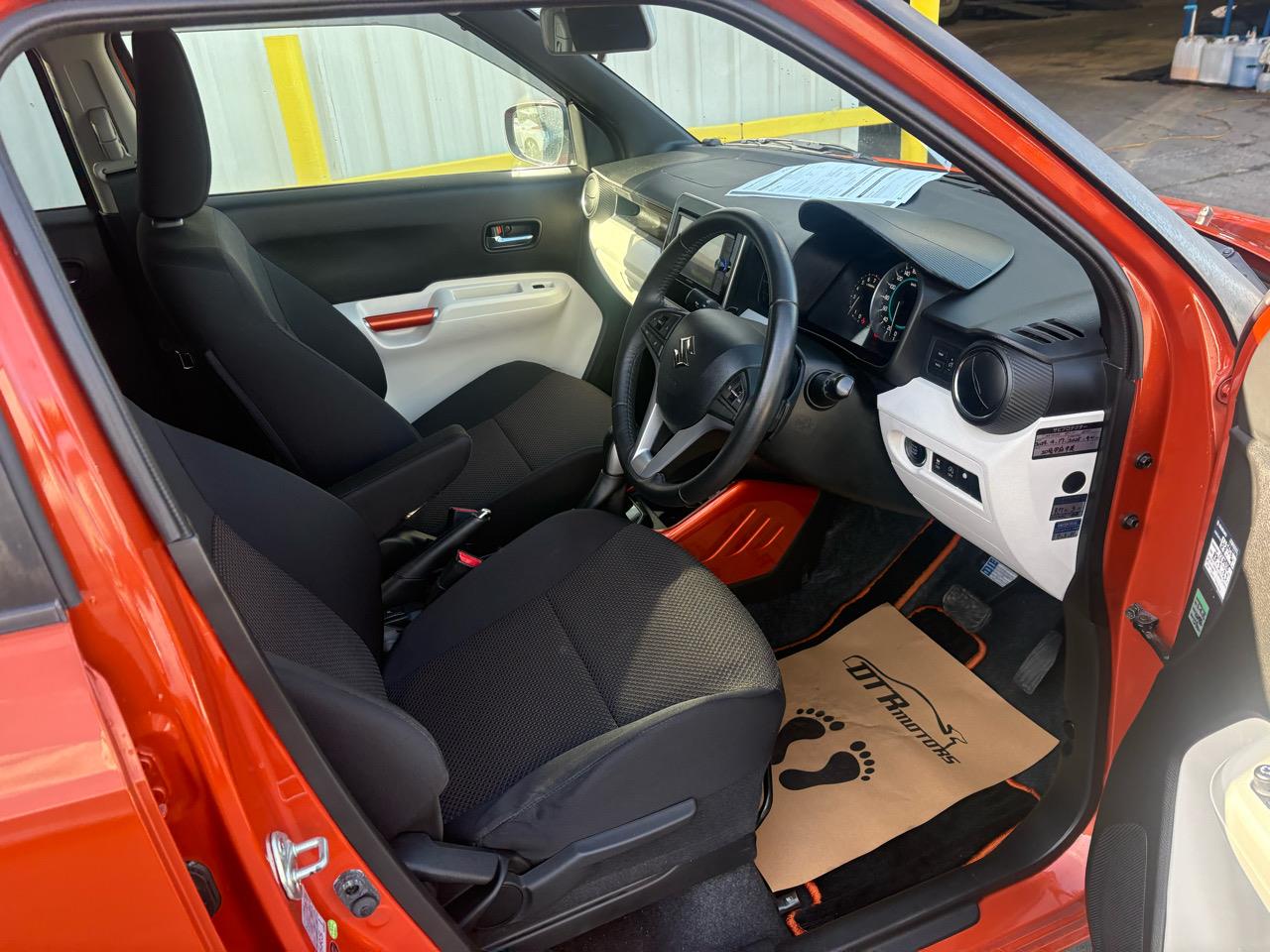 2016 Suzuki IGNIS HYBRID MX 4WD Collage 1