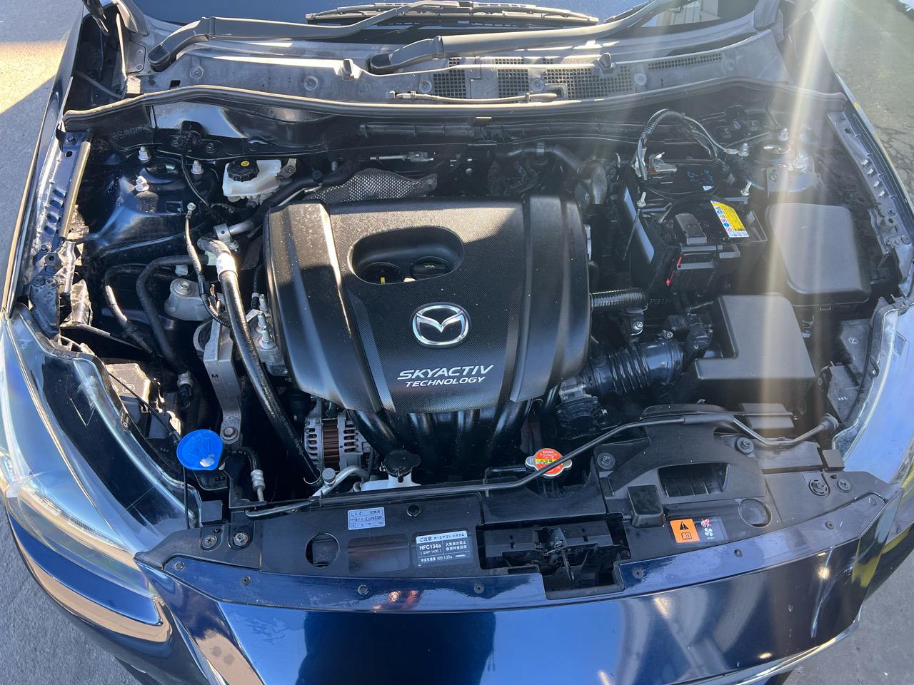 2015 Mazda Demio Carousel 7