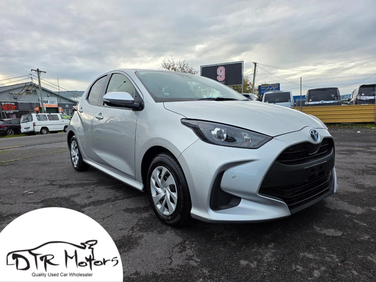 2021 Toyota Yaris Hybrid X with Reversing Camera, Parking Sensors, Cruise Control !