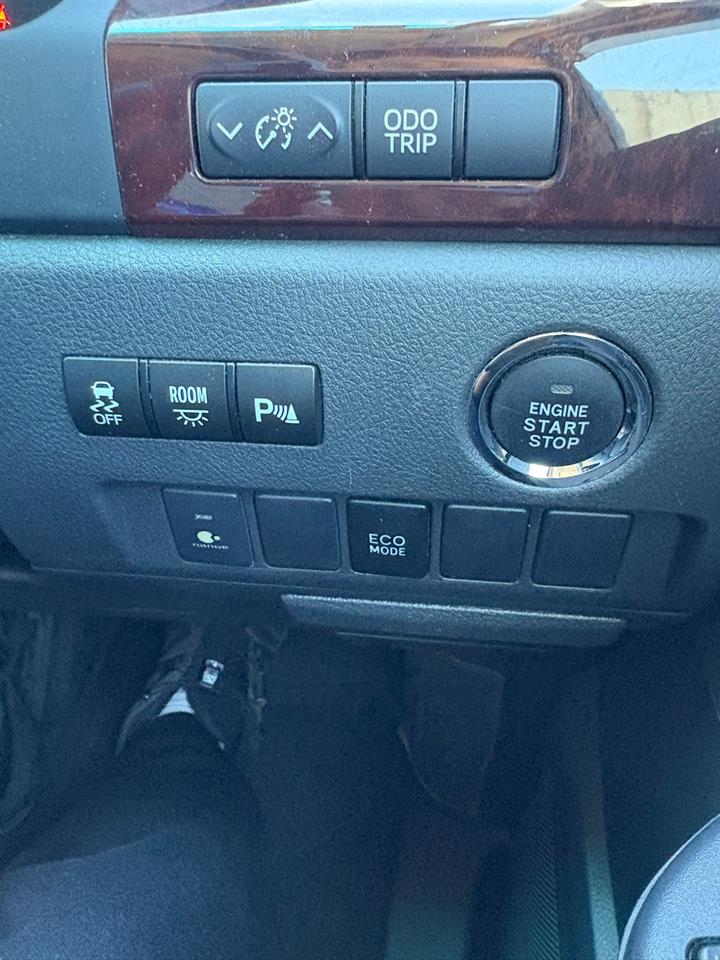 2012 Toyota ALPHARD 240S Carousel 19