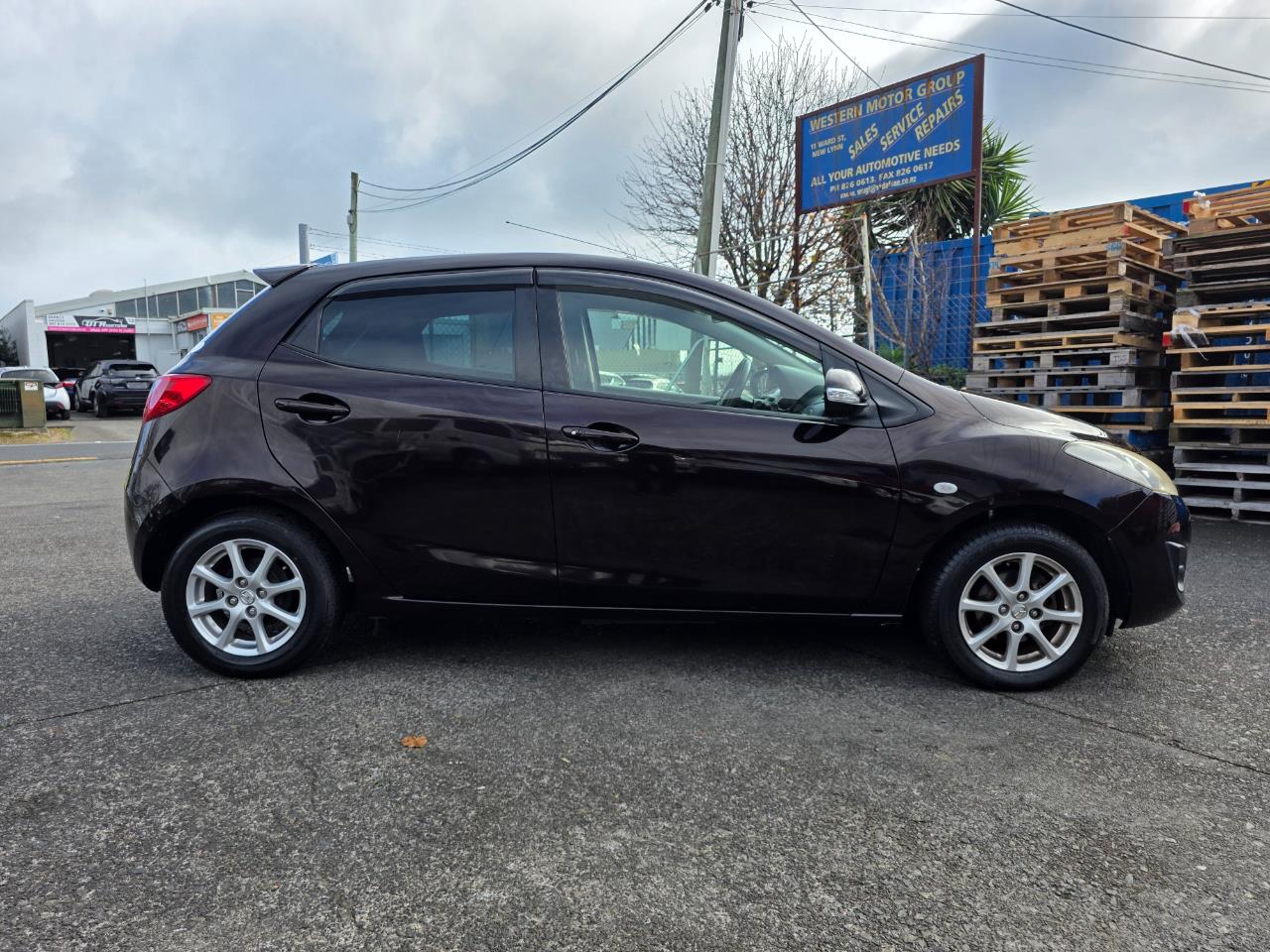2012 Mazda Demio Special Price ! Carousel 13