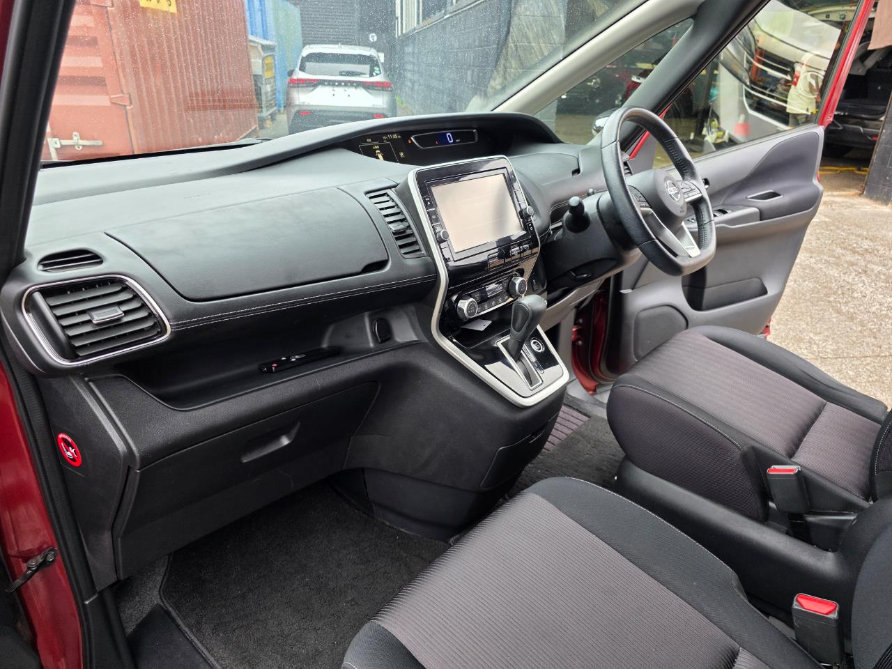 2017 Nissan Serena 5D HIGHWAY STAR S-HYBRID Carousel 6
