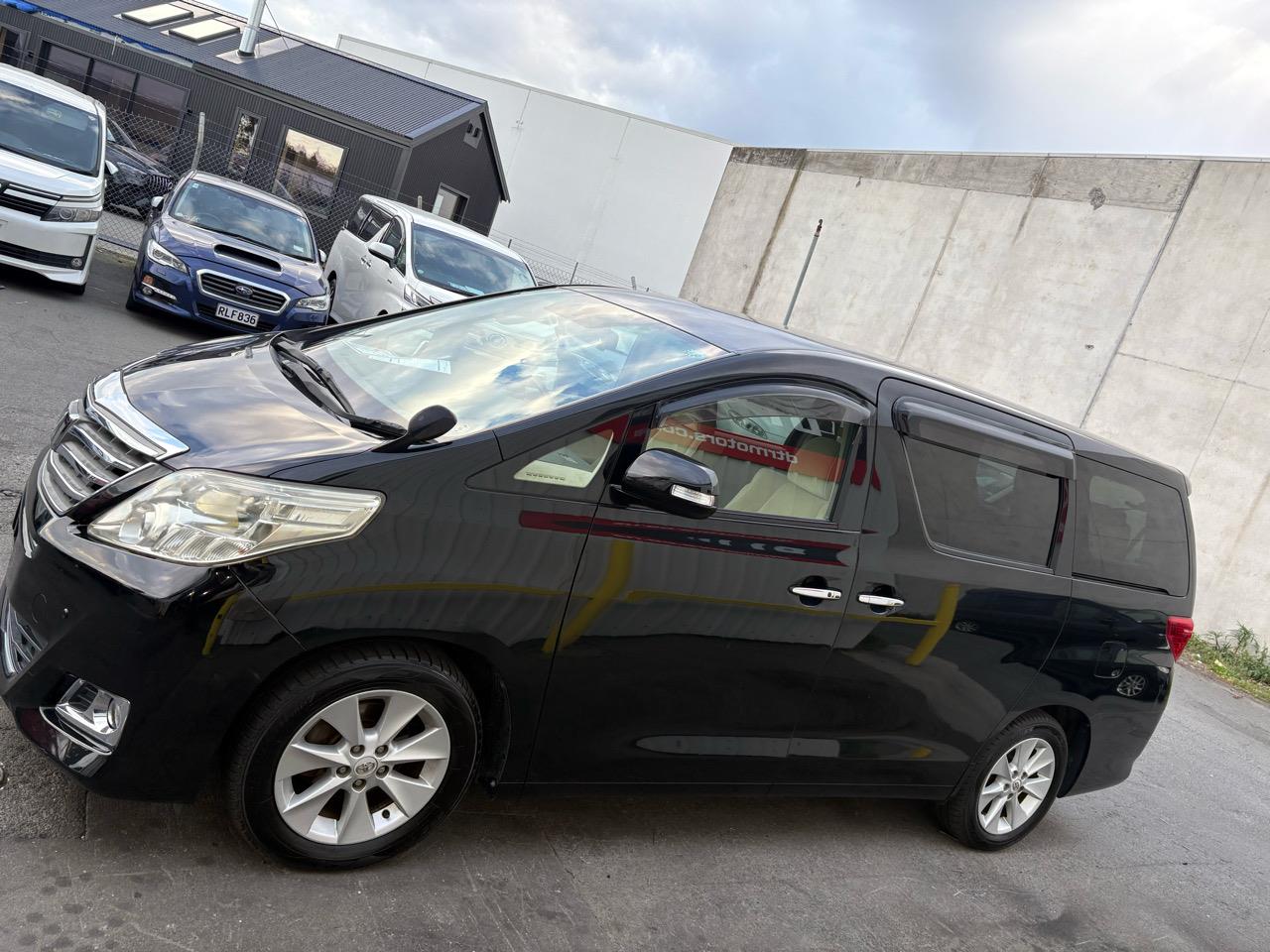 2012 Toyota Alphard 7 Seaters with Reversing Camera, Parking Sensors ! Carousel 12