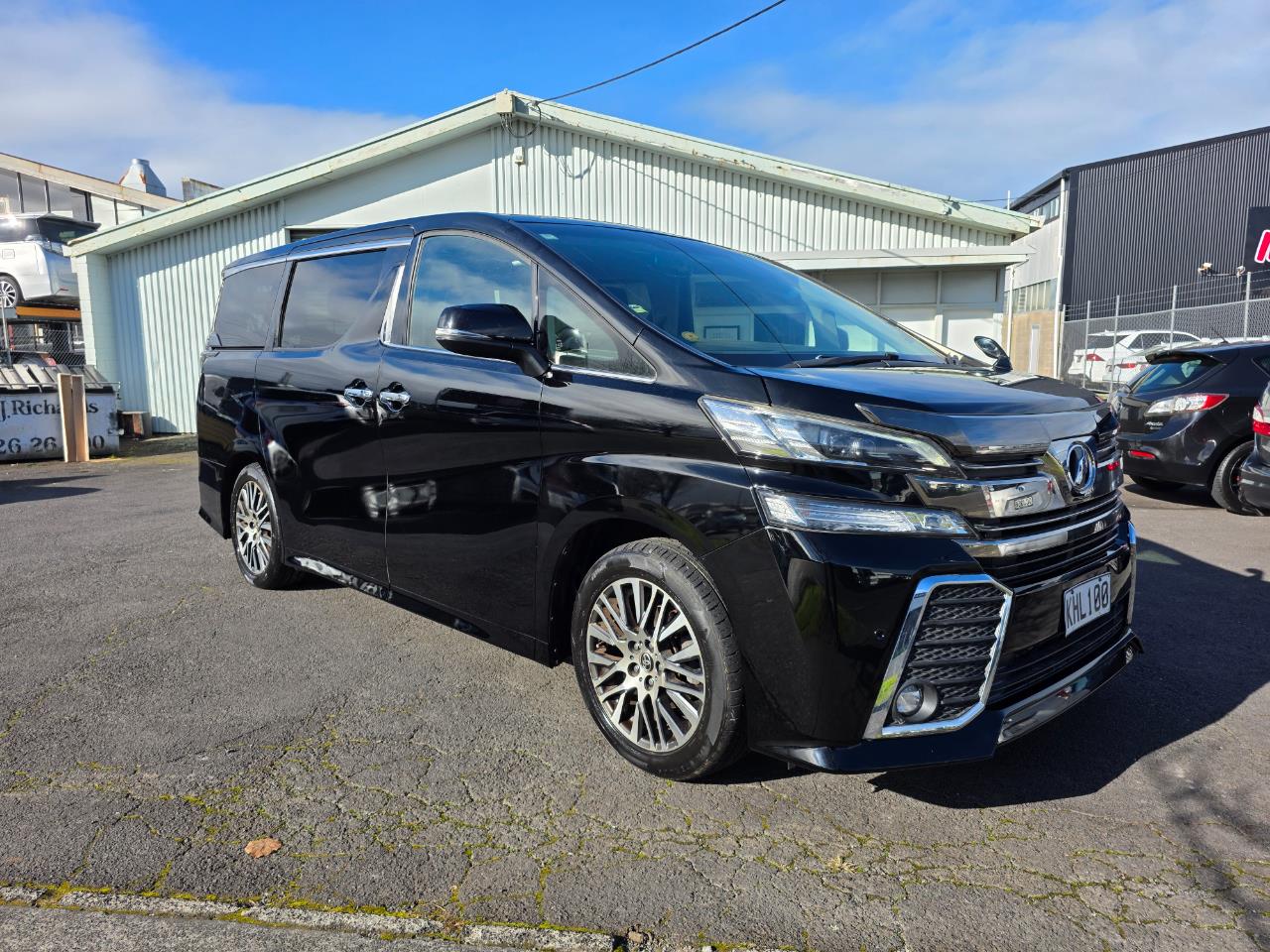 2015 Toyota VELLFIRE 7 Seaters with Loads of Features ! Carousel 14