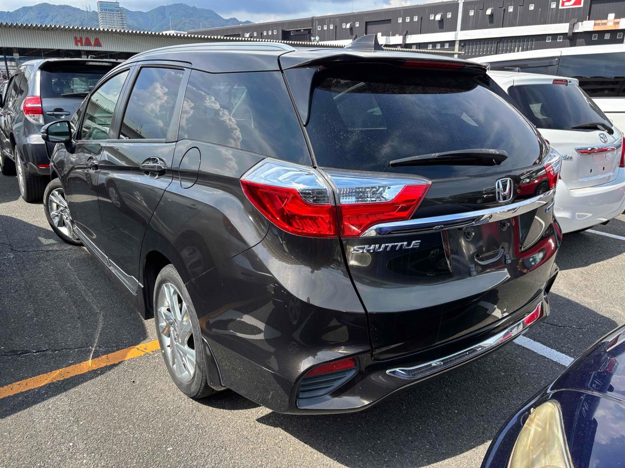 2015 Honda Shuttle HYBRID Z Collage 1