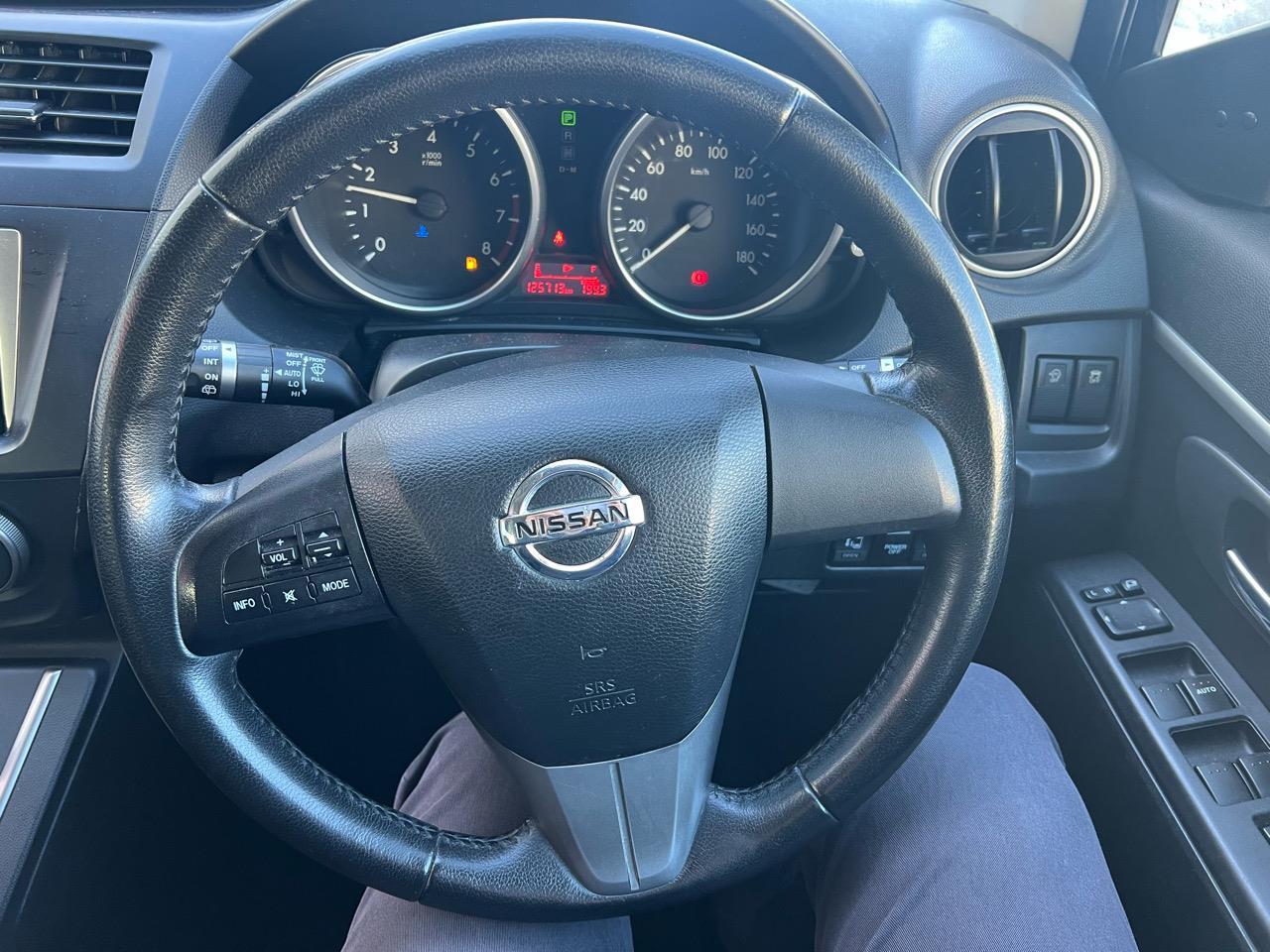 2011 Nissan Lafesta 7 Seaters Carousel 4