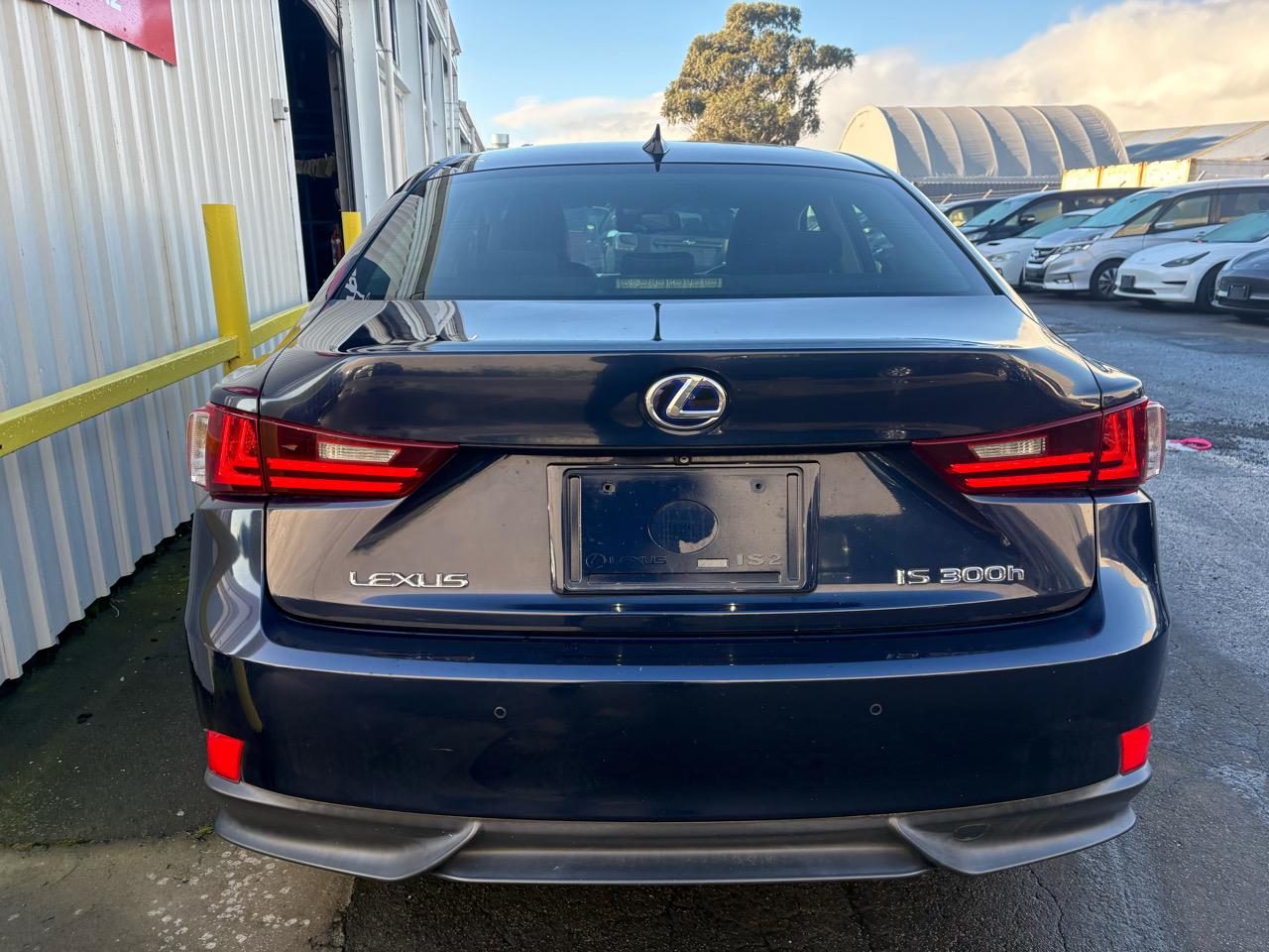 2013 Lexus IS 300H 2.5L Hybrid! Leather seats Carousel 11