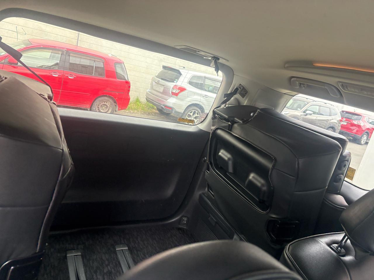 2012 Toyota ALPHARD 240S Carousel 7