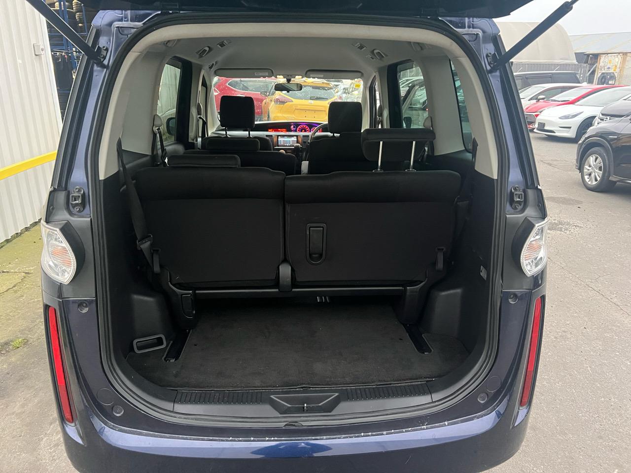 2012 Mazda Biante Carousel 6