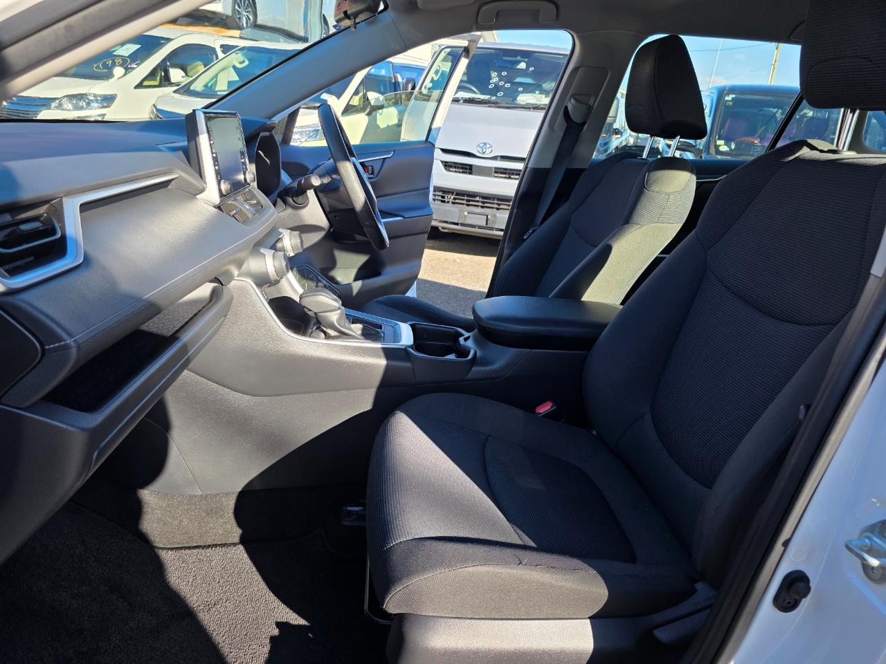 2019 Toyota RAV4 GX 2.0P with Reversing Camera, Parking Sensors, Cruise Control !