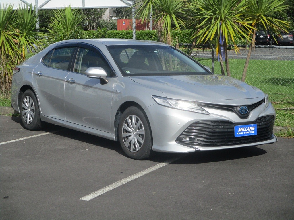 2021 Toyota Camry Hybrid Carousel 16
