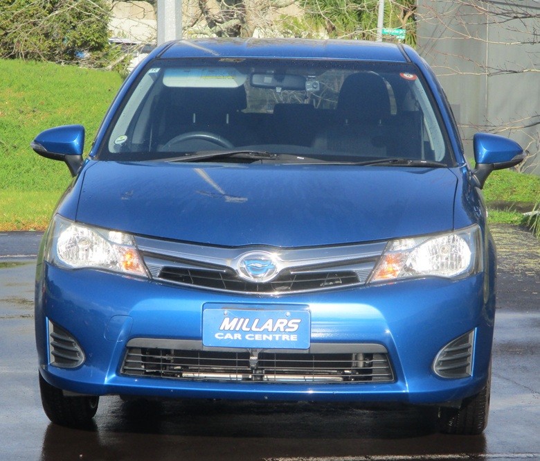 2014 Toyota Corolla Fielder Hybrid Carousel 6