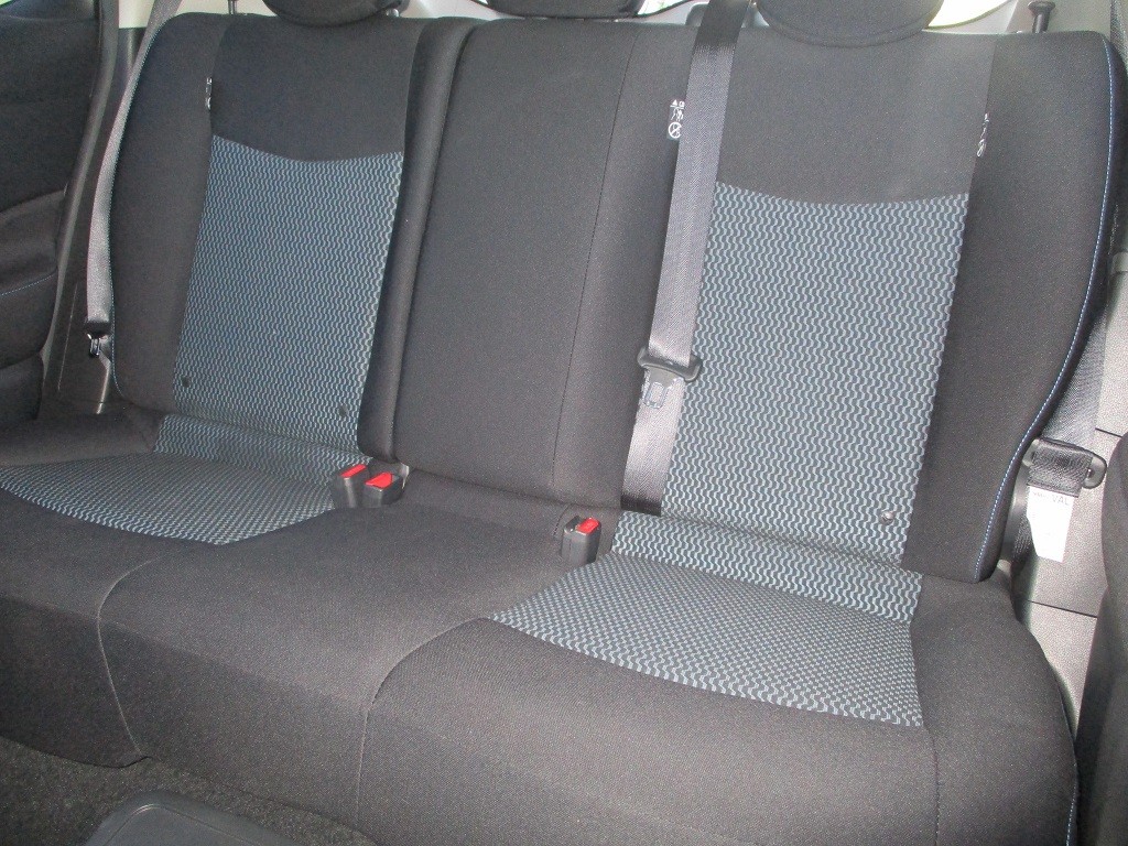 2021 Nissan Leaf 40kw Carousel 3